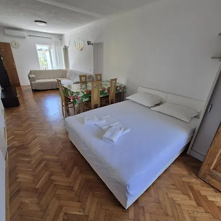 Lägenhet Apartmani Baska Voda *